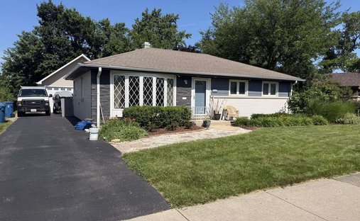 House in Elmhurst, Illinois, United States 1