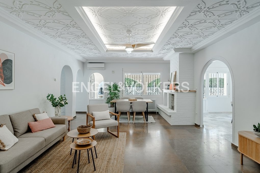 Villa in Calp / Calpe, Valencian Community, Spain 3 - 18484088