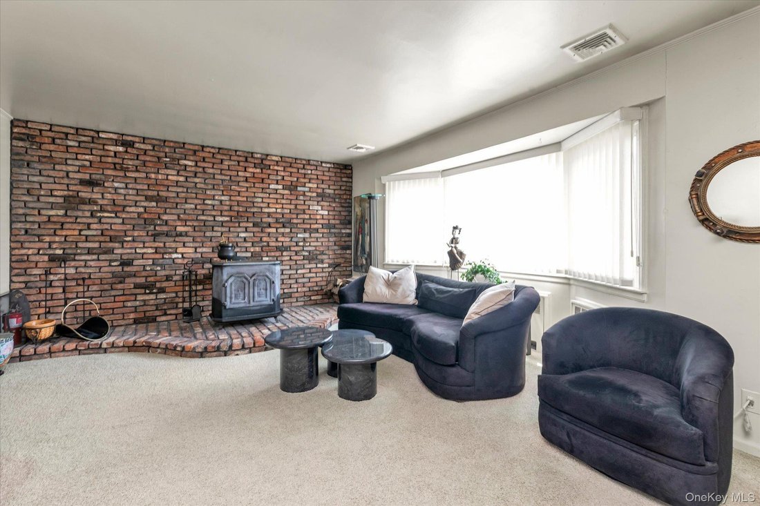 House in Oceanside, New York, United States 4 - 18486675