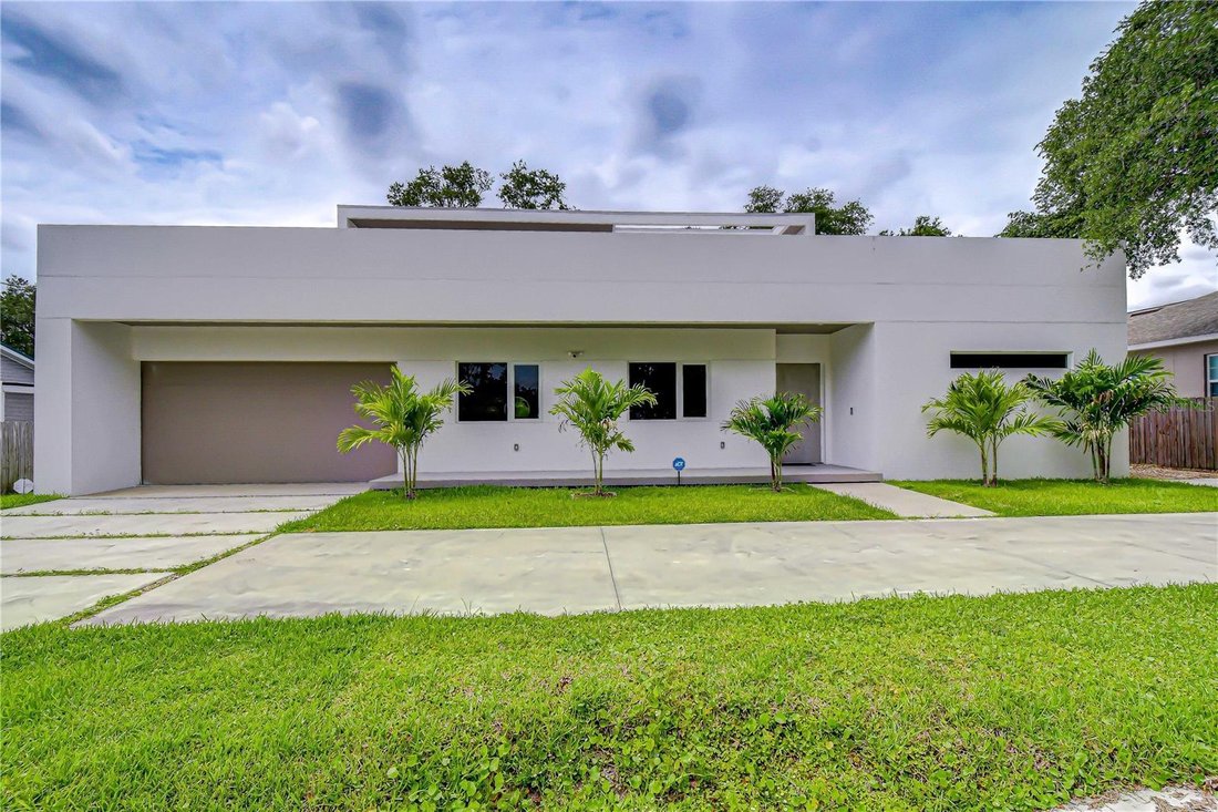 House in Tampa, Florida, United States 1 - 18485600