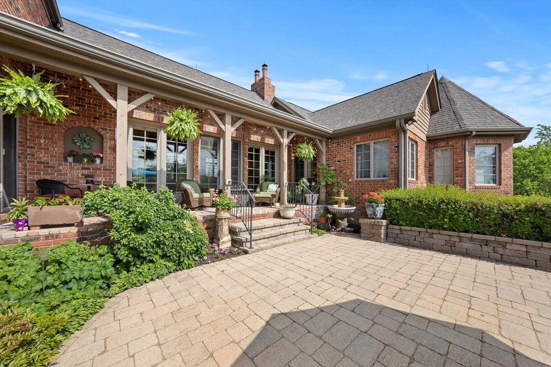 House in Crete, Illinois, United States 4 - 18486045