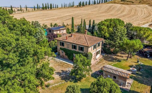 Casa de Campo en Asciano, Toscana, Italia 1