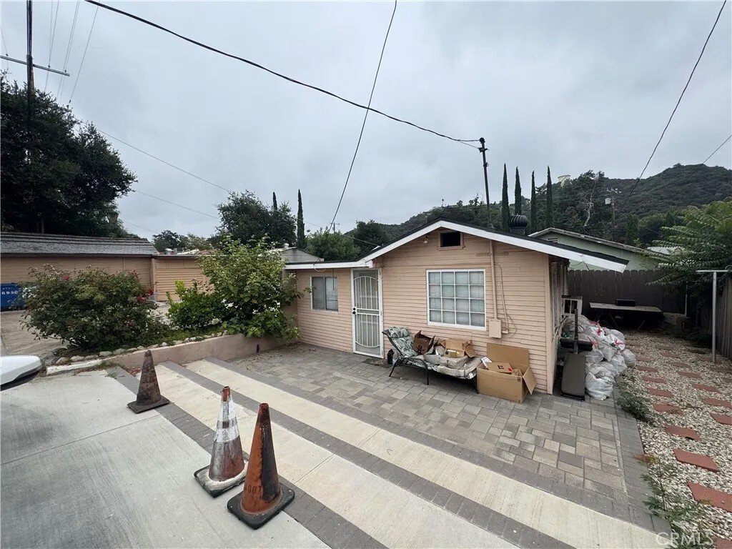Los Angeles, California, United States 4 - 18488241