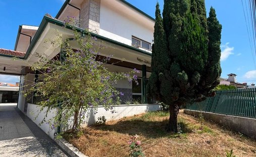 Townhouse in Nogueira e Silva Escura, Porto District, Portugal 1