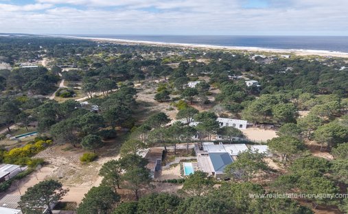 Villa in Arenas de José Ignacio, Maldonado Department, Uruguay 1