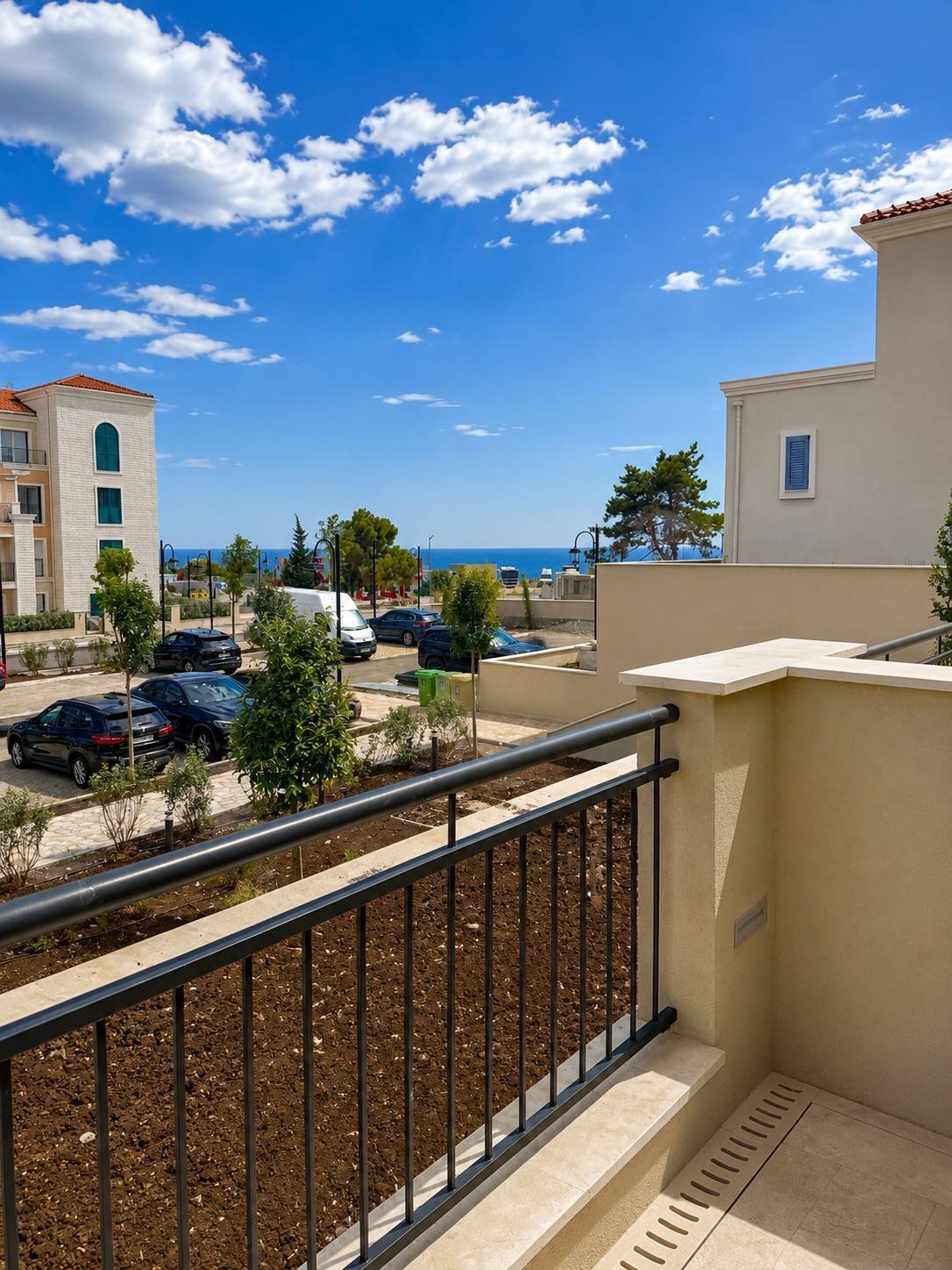 Apartment in Milovići, Tivat Municipality, Montenegro 2 - 18488467
