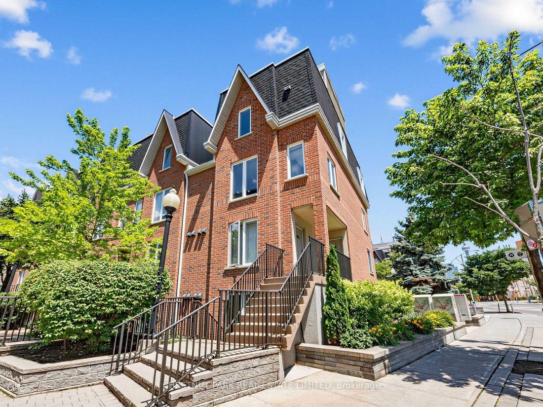 Condo in Toronto, Ontario, Canada 1 - 18488689