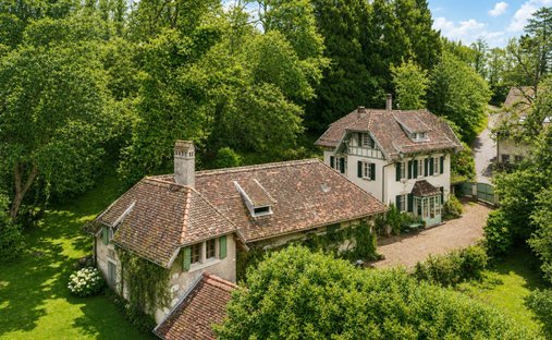 Haus in Essertines-sur-Rolle, Waadt, Schweiz 1