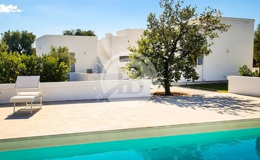 Villa in Fasano, Apulien, Italien 1