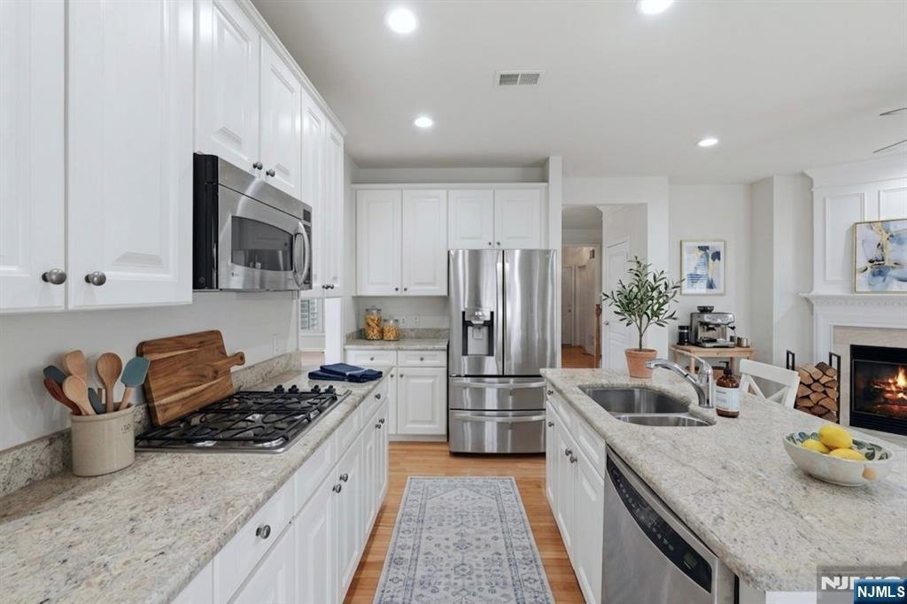Townhouse in Totowa, New Jersey, United States 2 - 18488304