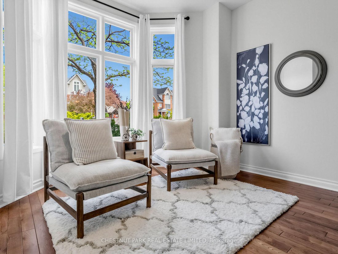 Villa in Oakville, Ontario, Canada 4 - 18488697