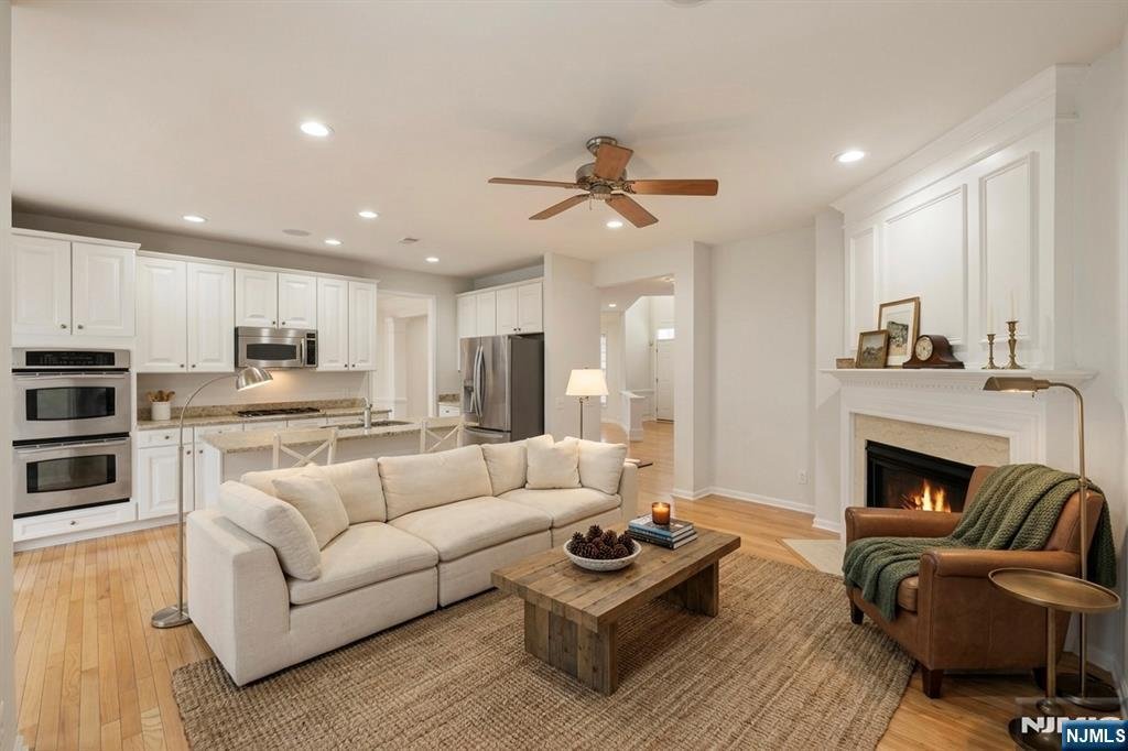 Townhouse in Totowa, New Jersey, United States 4 - 18488304