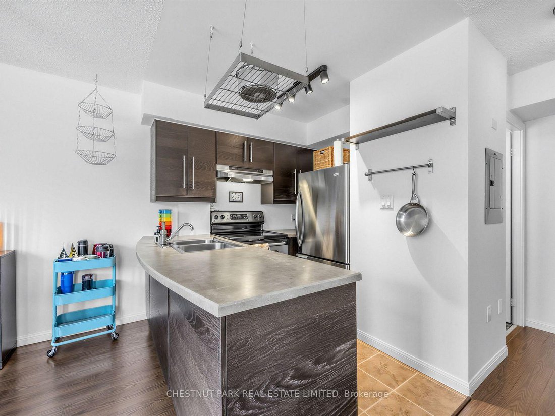 Condo in Toronto, Ontario, Canada 4 - 18488689