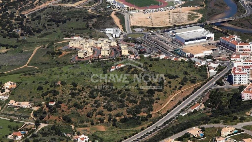Land in Praia da Luz, Algarve, Portugal 1 - 18488489