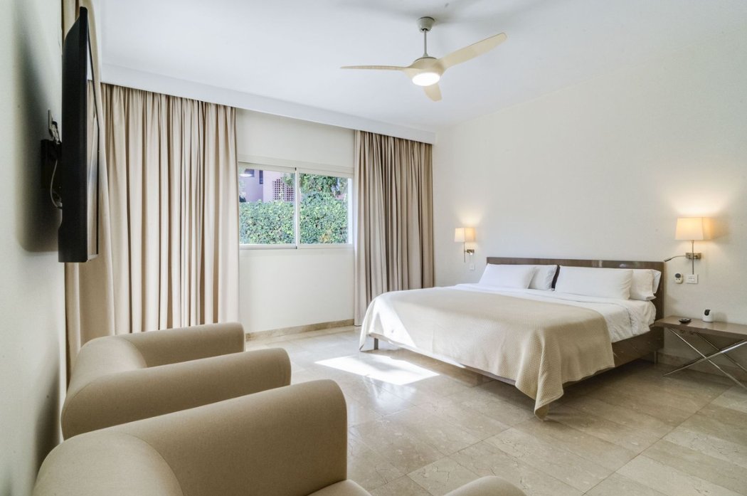 Villa in Marbella, Andalusia, Spain 4 - 18488571