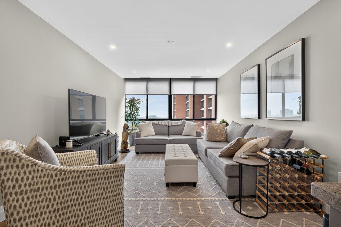 Condo in Mississauga, Ontario, Canada 3 - 18488597