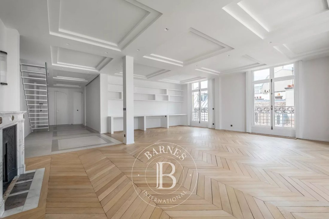 Apartment in Saint Thomas d'Aquin, Paris 7e Arrondissement, Paris 3 - 18488530