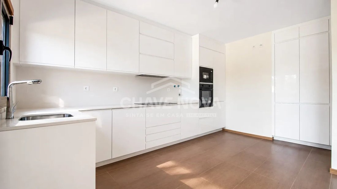 Townhouse in Quarteira, Algarve, Portugal 4 - 18488490