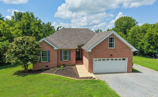 House in Bon Aqua, Tennessee, United States 1