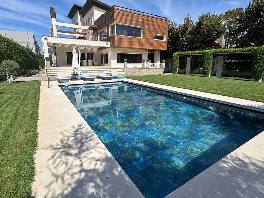 Villa in Palasë, Vlorë County, Albania 1 - 18488672