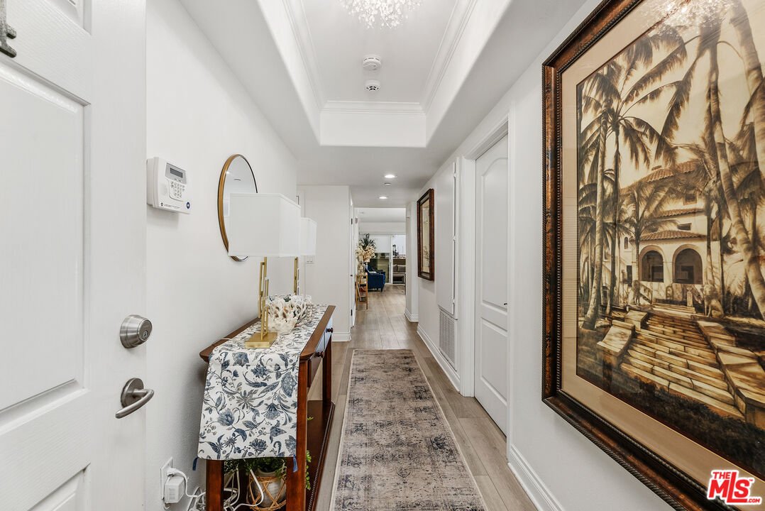 Condo in Signal Hill, California, United States 5 - 18488585