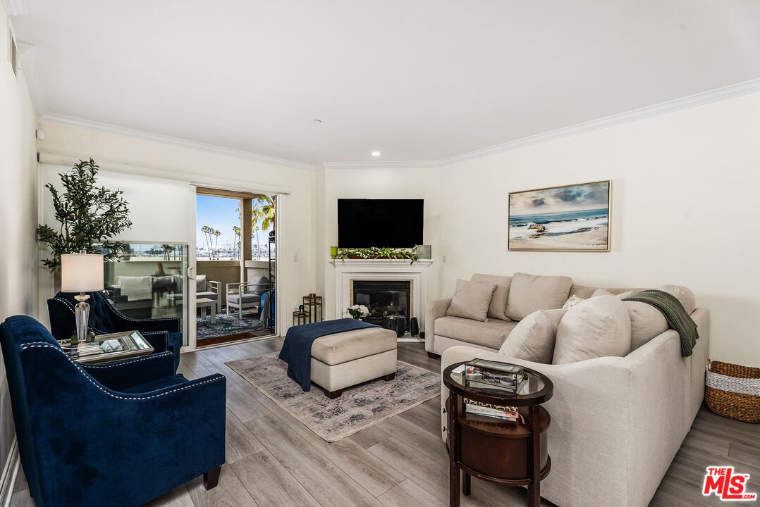 Condo in Signal Hill, California, United States 4 - 18488585