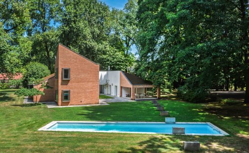 Villa in Casorate Sempione, Lombardy, Italy 1