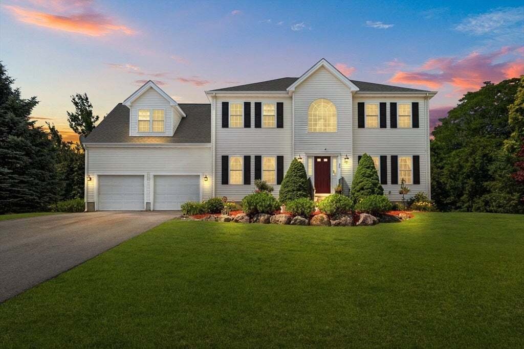 House in Attleboro, Massachusetts, United States 3 - 18488666