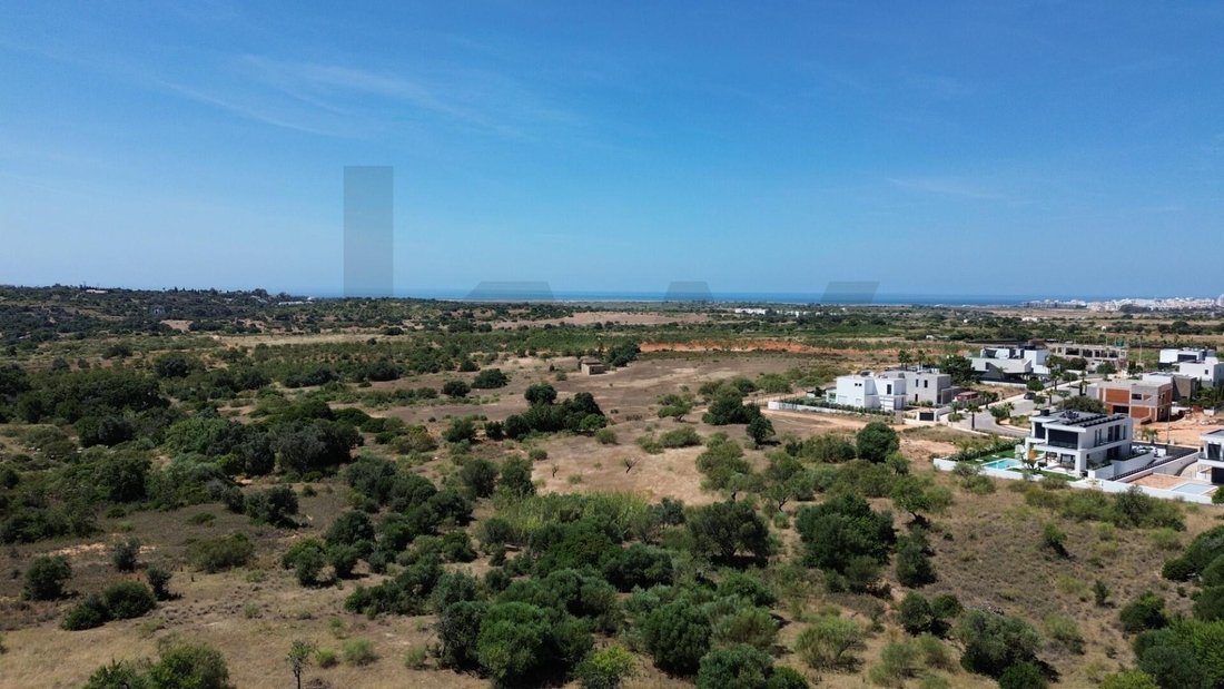 Land in Alcantarilha, Algarve, Portugal 3 - 15189269