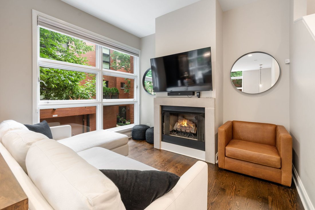 Villa in Chicago, Illinois, United States 5 - 18488758