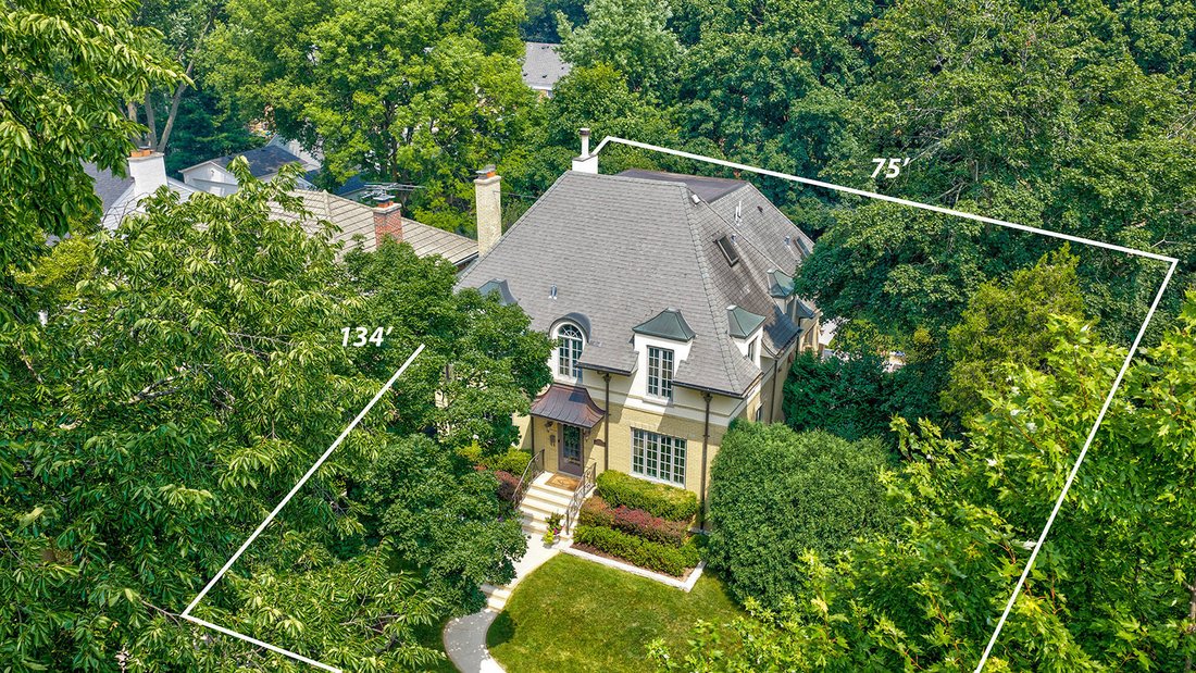 House in Wilmette, Illinois, United States 3 - 18471326