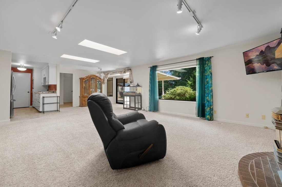 House in Oak Harbor, Washington, United States 4 - 18443503