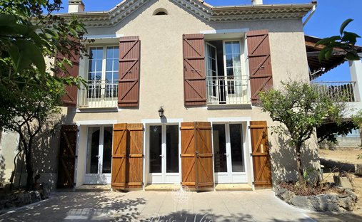 House in Nord Est, Bormes-les-Mimosas, France 1
