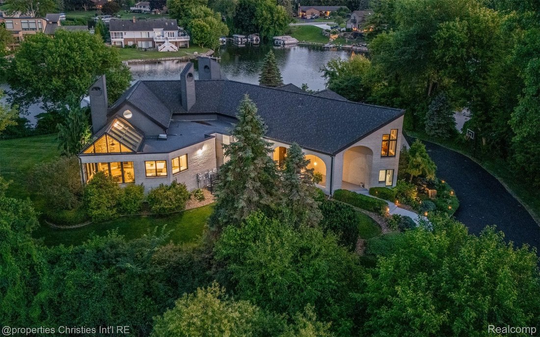 Casa a Wixom, Michigan, Stati Uniti 2 - 17785066