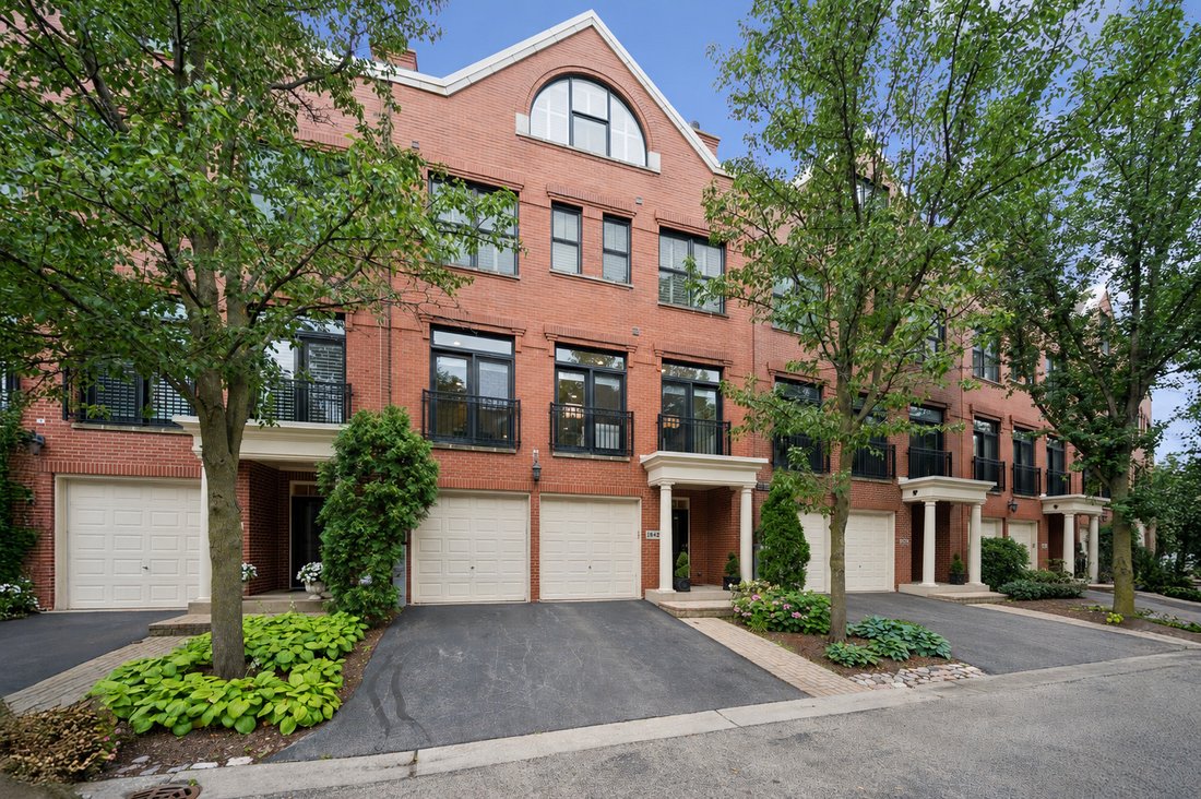 Condo in Glenview, Illinois, United States 1 - 18488374