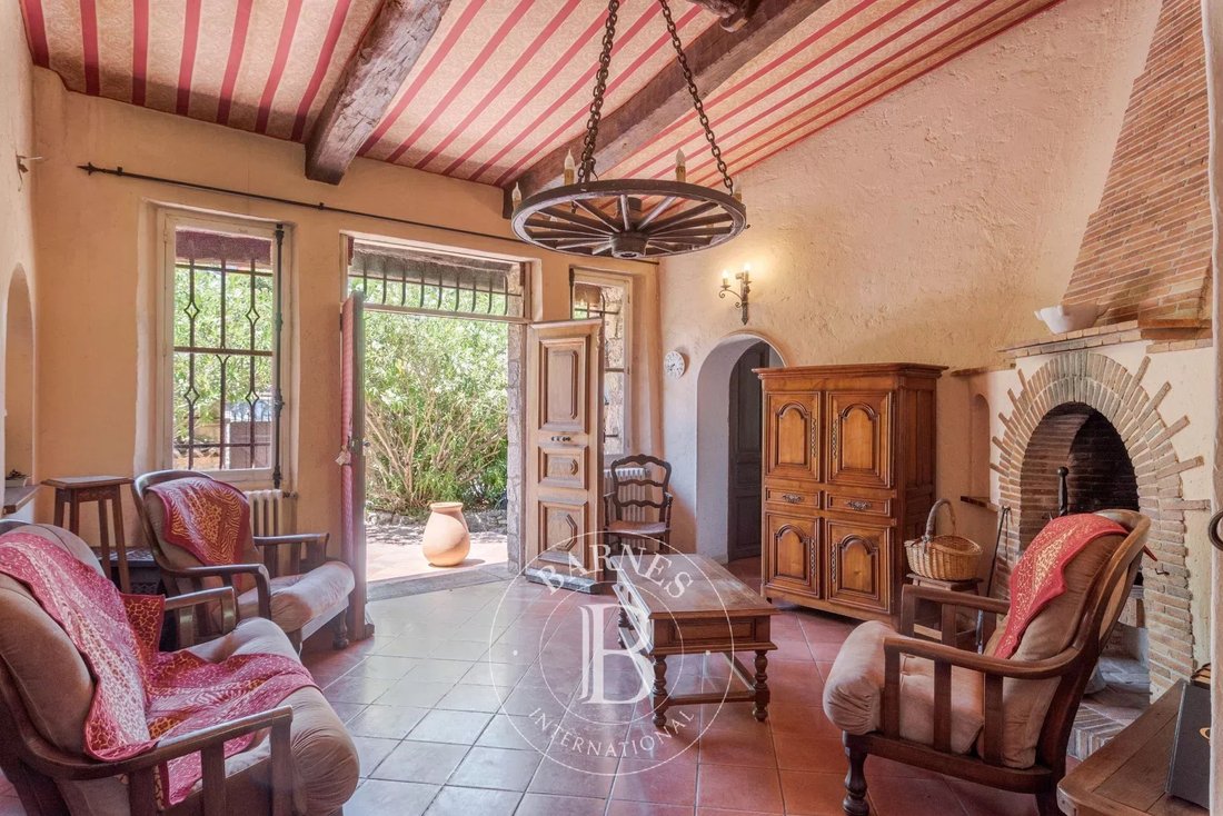 Haus in Grasse, Provence-Alpes-Côte d'Azur, Frankreich 2 - 18488607