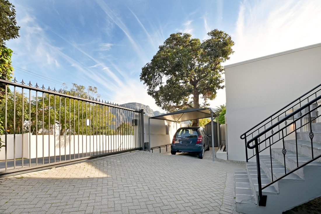 Townhouse in Cape Town, Western Cape, South Africa 3 - 18488290
