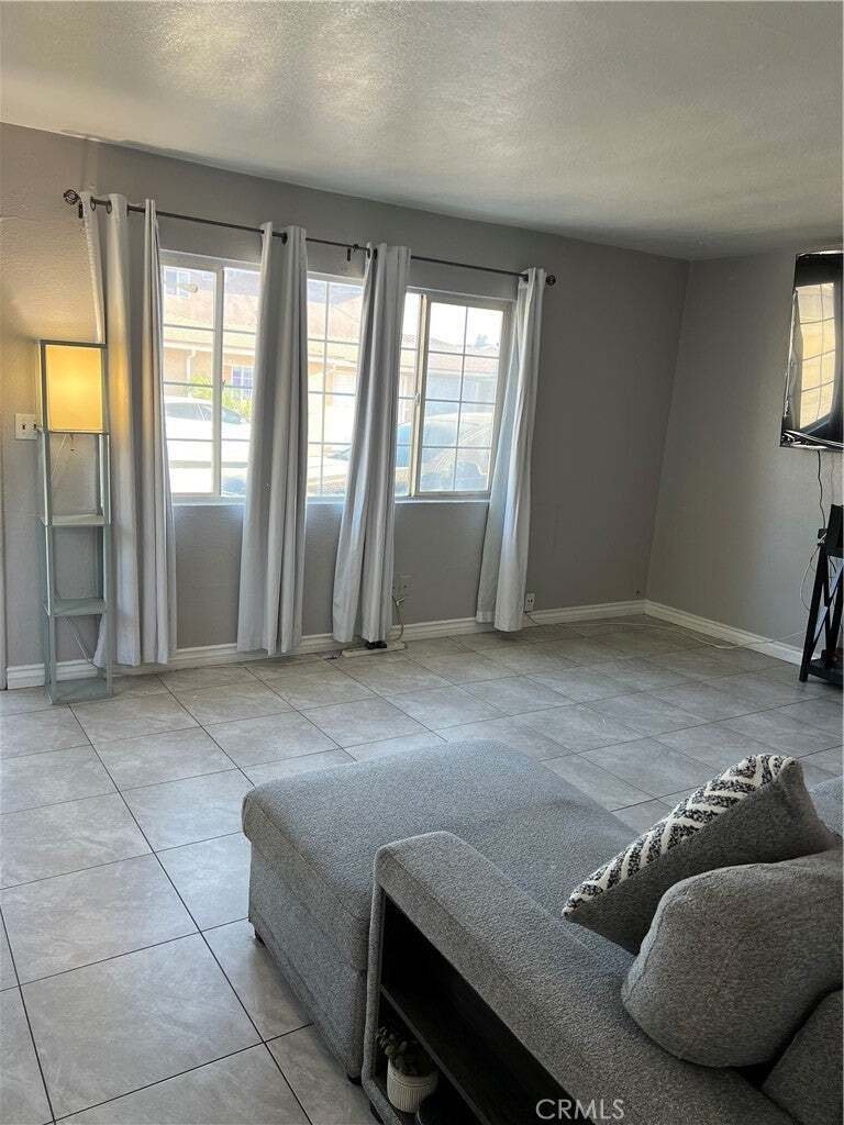 Wohnung in Fontana, Kalifornien, Vereinigte Staaten 3 - 18488668