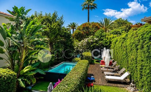 House in Cannes, Provence-Alpes-Côte d'Azur, France 1