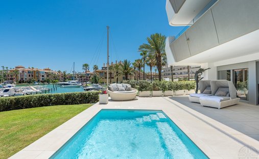 Apartment in Sotogrande, San Roque, Andalusia 1