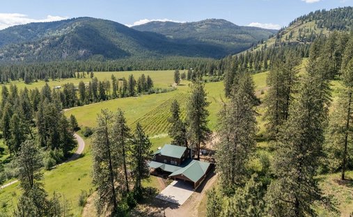 House in Kettle Falls, Washington, United States 1