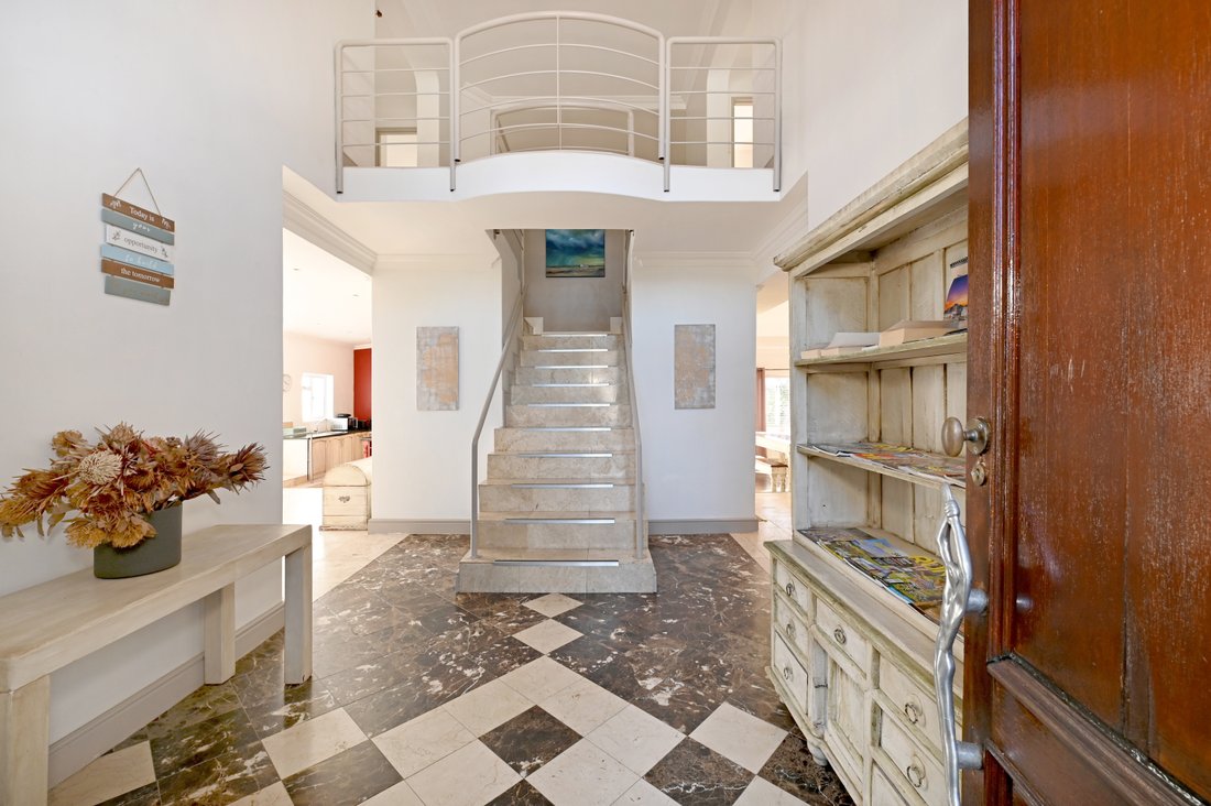 Townhouse in Cape Town, Western Cape, South Africa 4 - 18488290
