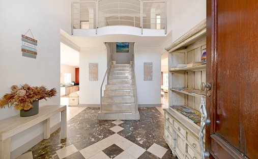 Townhouse in Claremont, Cape Town, South Africa 1