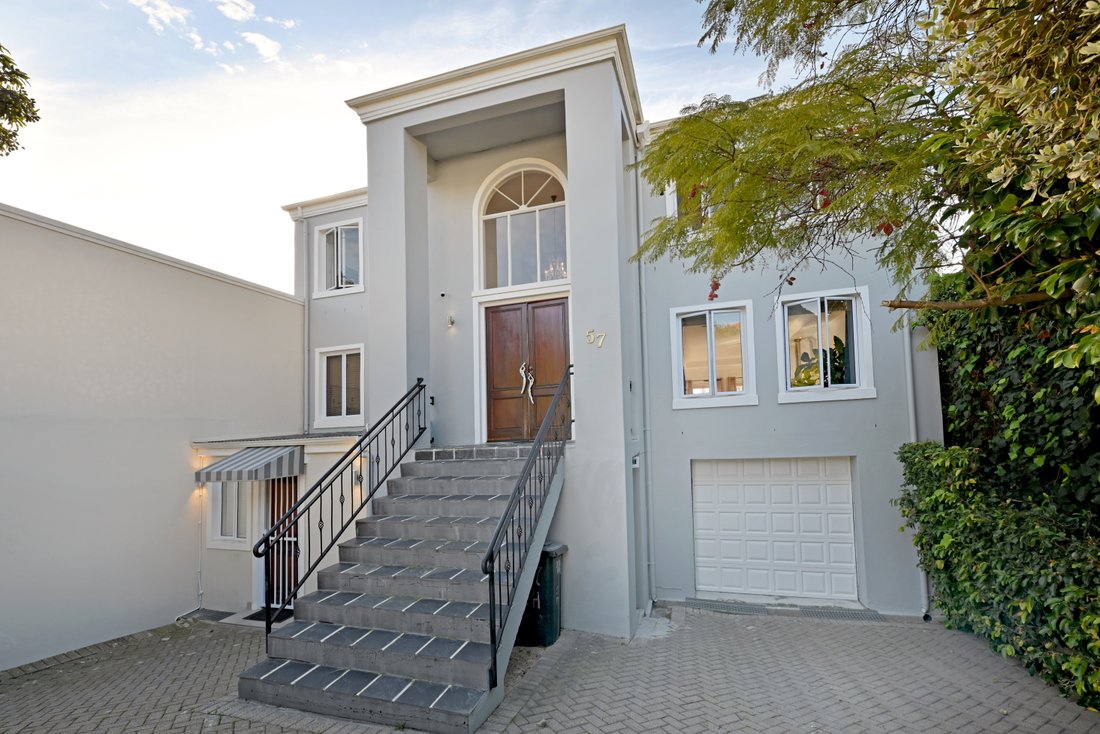 Townhouse in Cape Town, Western Cape, South Africa 1 - 18488290