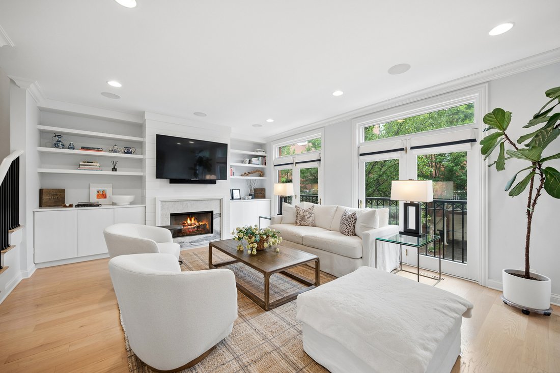 Condo in Glenview, Illinois, United States 2 - 18488374