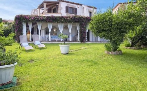 Villa en Arzachena, Cerdeña, Italia 1