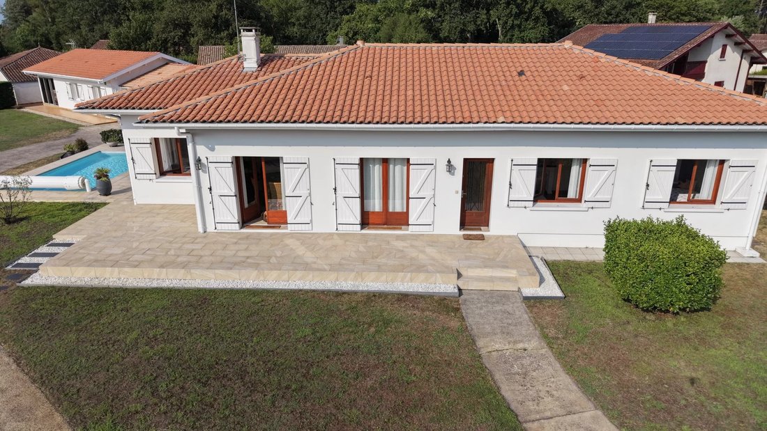 Estate in Parentis-en-Born, Nouvelle-Aquitaine, France 2 - 18488491
