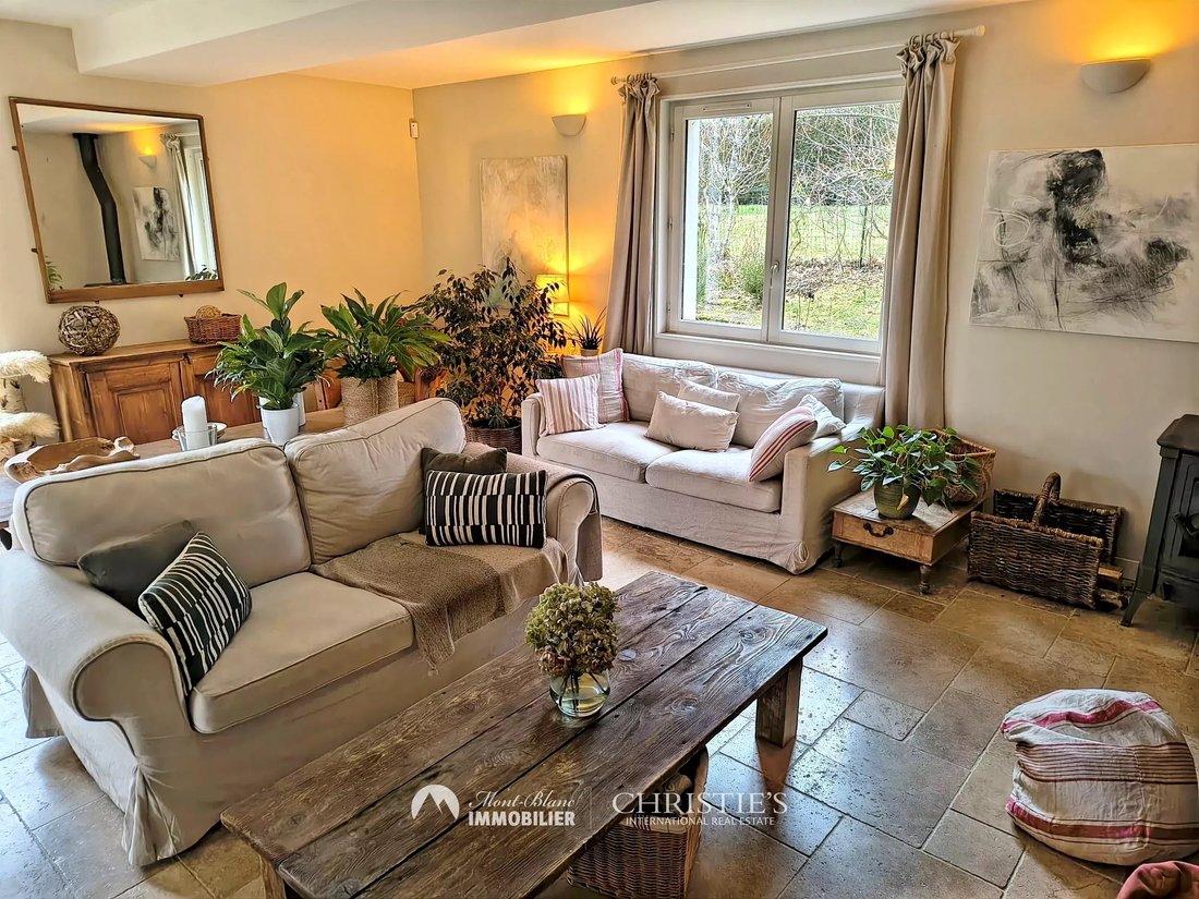 Villa in Centre, Gex, France 4 - 17057691
