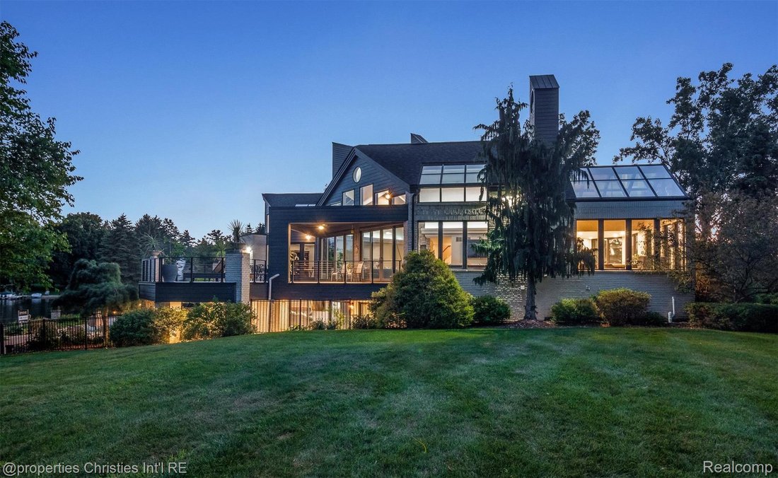House in Wixom, Michigan, United States 2 - 17785066