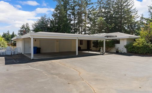 House in Oak Harbor, Washington, United States 1